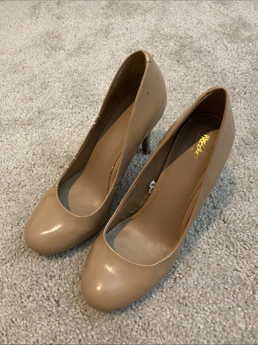 Mossimo Supply Co. Beige Patent Round-Toe Stiletto Pumps